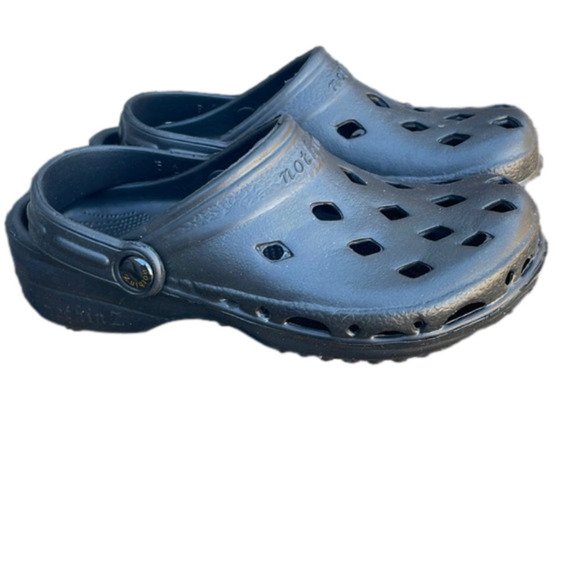 NothinZ Shoes - NOTHINZ Eva Diamond Breeze Clogs Women’s Black Size 8